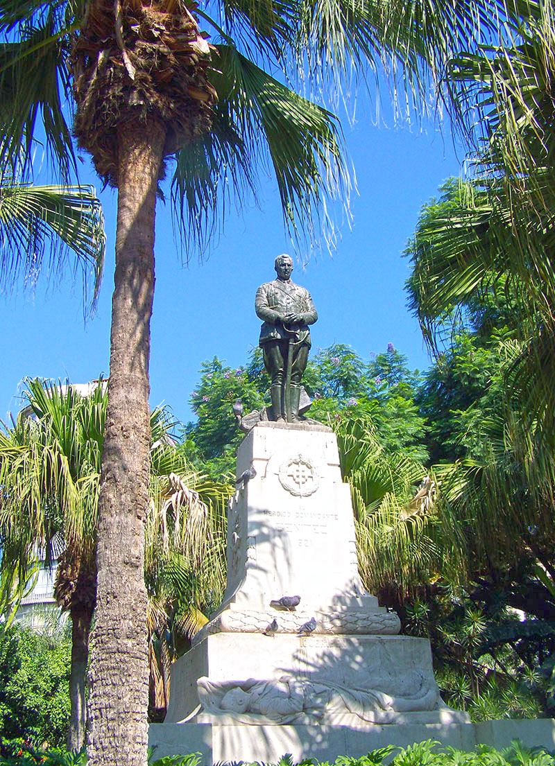 Monumento al Comandante Benítez y a los héroes de Igueriben