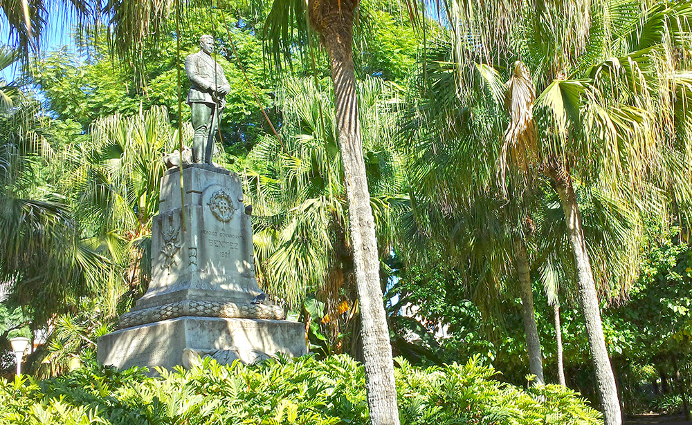 Monumento al Comandante Benítez y a los héroes de Igueriben